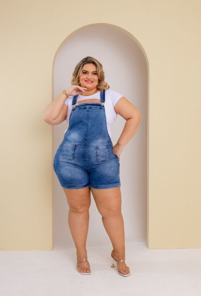 Jardineira Jeans Plus Size Com Lycra Cintura Alta Clean em PELOTAS RS
